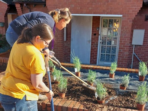 Ashbourne volunteering at platform