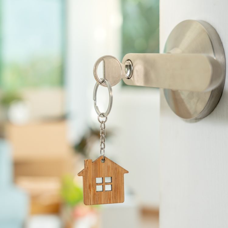Key in a closing door - Ending a tenancy